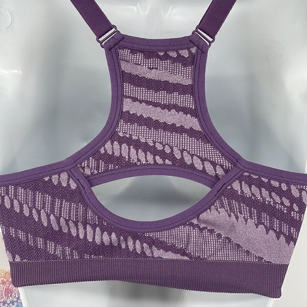 Bella Movement purple lilac lavender sports bra slimming fit NEW NWT small soft - Picture 5 of 13